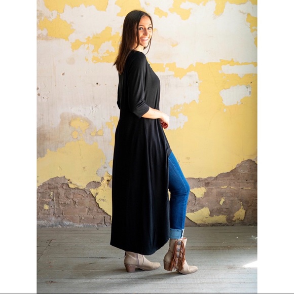 🌹 PLUS L&B Black TRENDING High Low Top🌹 - Picture 5 of 9